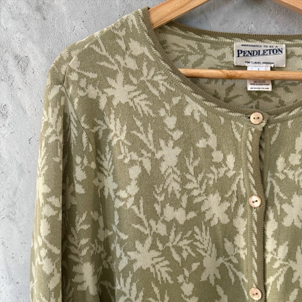 Pendleton Olive Green Floral Jacquard Cardigan with Pink Accent! Large! - Picture 4 of 7